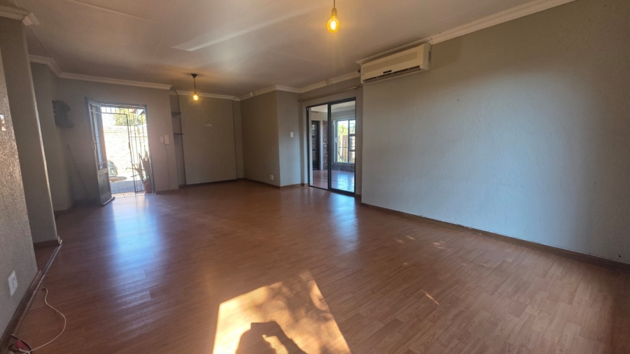 2 Bedroom Property for Sale in Wilkoppies North West